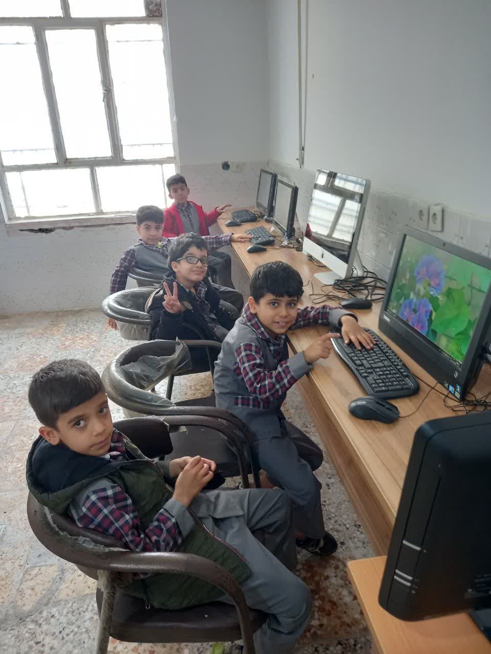 دبستان معراج و سراج